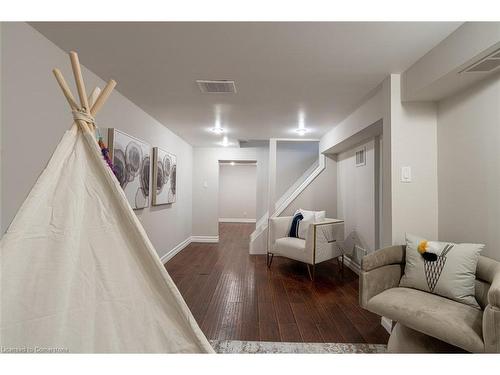 2165 Meadowbrook Road, Burlington, ON - Indoor Photo Showing Other Room