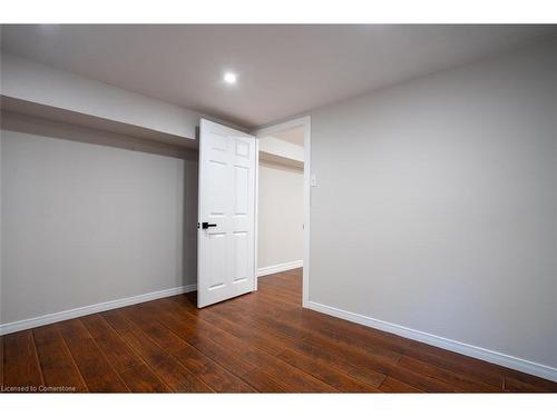 2165 Meadowbrook Road, Burlington, ON - Indoor Photo Showing Other Room