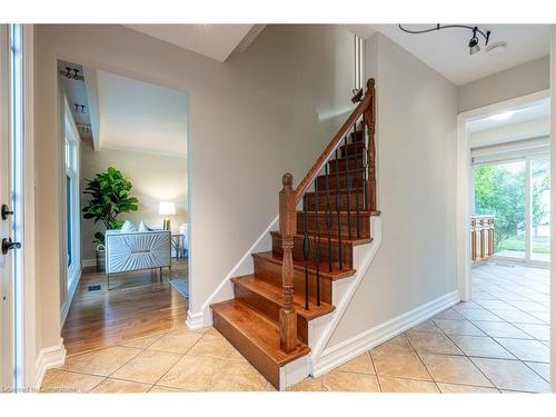 2165 Meadowbrook Road, Burlington, ON - Indoor Photo Showing Other Room