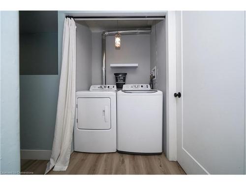 36 Kerr Street, Cambridge, ON - Indoor Photo Showing Laundry Room