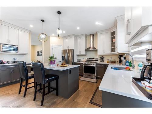 82 Optimist Drive, Talbotville, ON - Indoor Photo Showing Kitchen With Upgraded Kitchen