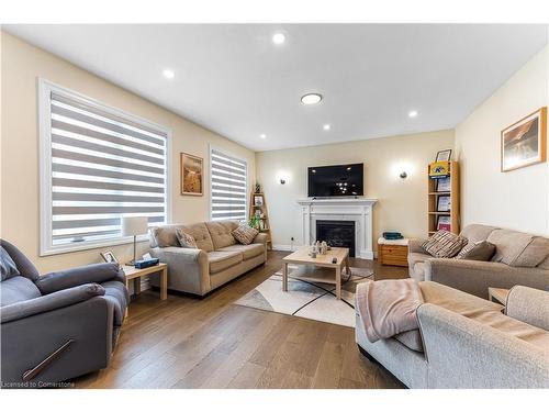 82 Optimist Drive, Talbotville, ON - Indoor Photo Showing Living Room With Fireplace