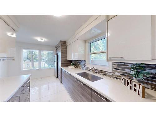 11 Abell Drive, Brampton, ON - Indoor Photo Showing Kitchen