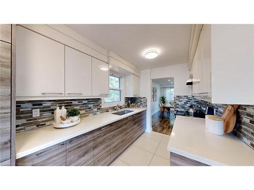 11 Abell Drive, Brampton, ON - Indoor Photo Showing Kitchen