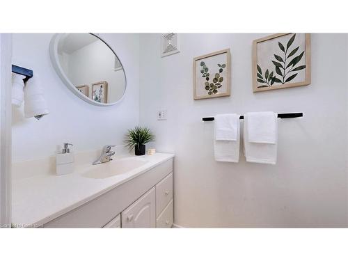 11 Abell Drive, Brampton, ON - Indoor Photo Showing Bathroom