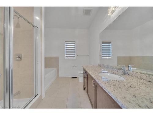 1 Copeman Avenue, Brantford, ON - Indoor Photo Showing Bathroom