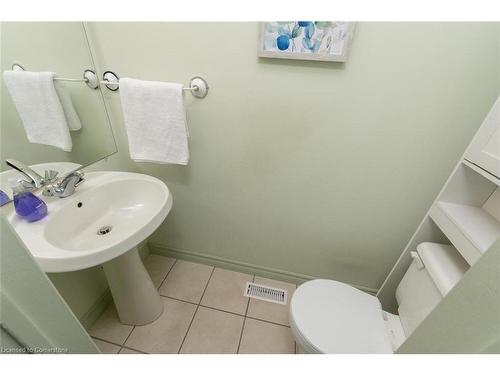 27-638 Forestwood Crescent, Burlington, ON - Indoor Photo Showing Bathroom