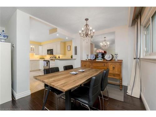 27-638 Forestwood Crescent, Burlington, ON - Indoor Photo Showing Dining Room