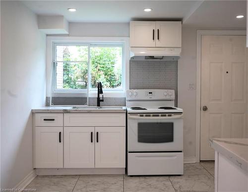 85 Cheever Street, Hamilton, ON - Indoor Photo Showing Kitchen