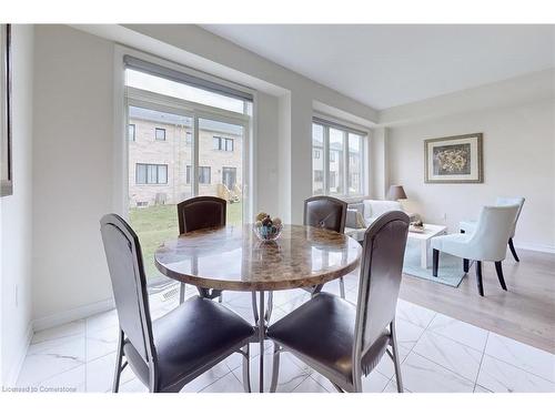 32 Sugarmay Avenue Avenue, Thorold, ON - Indoor Photo Showing Dining Room