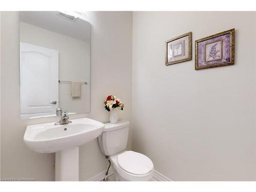 32 Sugarmay Avenue Avenue, Thorold, ON - Indoor Photo Showing Bathroom