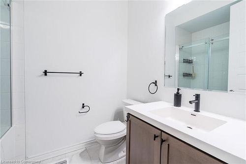 3 Milt Schmidt Street, Kitchener, ON - Indoor Photo Showing Bathroom