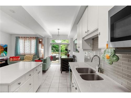 49 Burley Lane, Hamilton, ON - Indoor Photo Showing Kitchen With Double Sink