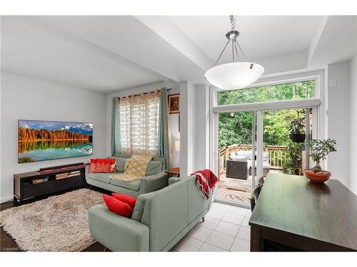 49 Burley Lane, Hamilton, ON - Indoor Photo Showing Living Room