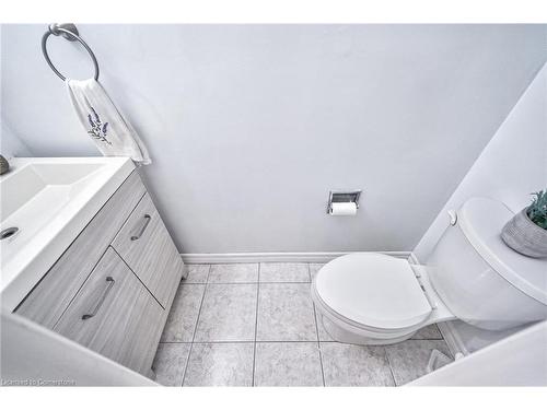 20 Scarfair Pathway, Toronto, ON - Indoor Photo Showing Bathroom