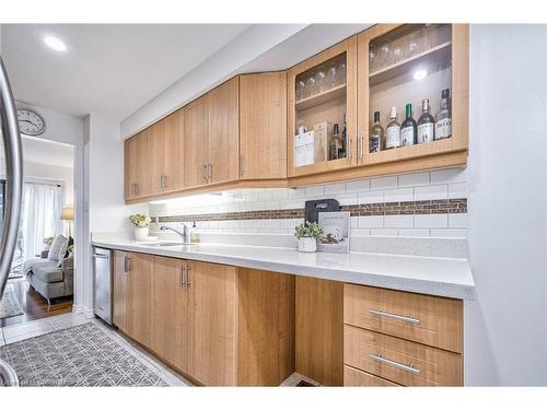 20 Scarfair Pathway, Toronto, ON - Indoor Photo Showing Kitchen