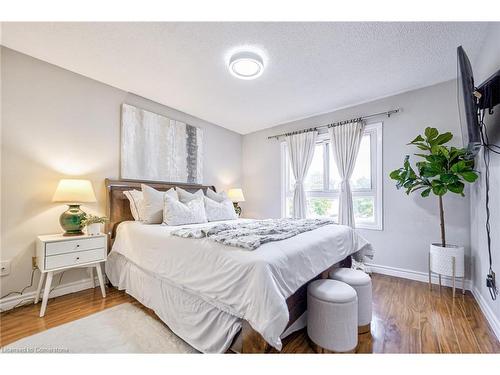 20 Scarfair Pathway, Toronto, ON - Indoor Photo Showing Bedroom