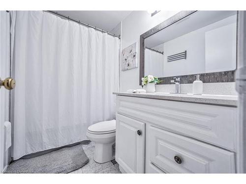 20 Scarfair Pathway, Toronto, ON - Indoor Photo Showing Bathroom