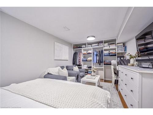 20 Scarfair Pathway, Toronto, ON - Indoor Photo Showing Bedroom