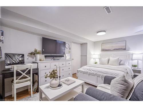 20 Scarfair Pathway, Toronto, ON - Indoor Photo Showing Bedroom