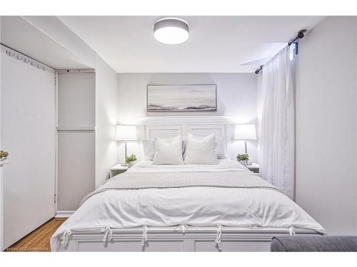 20 Scarfair Pathway, Toronto, ON - Indoor Photo Showing Bedroom