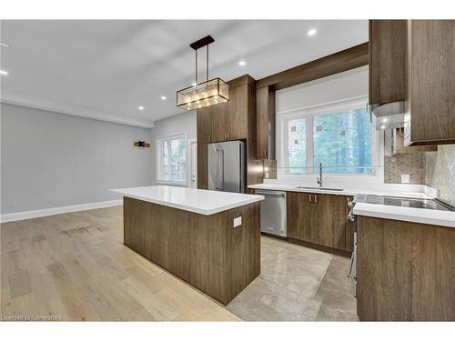 75 Kenilworth Avenue, Toronto, ON - Indoor Photo Showing Kitchen With Upgraded Kitchen