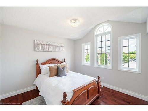 111 Bayridge Drive, Peel, ON - Indoor Photo Showing Bedroom