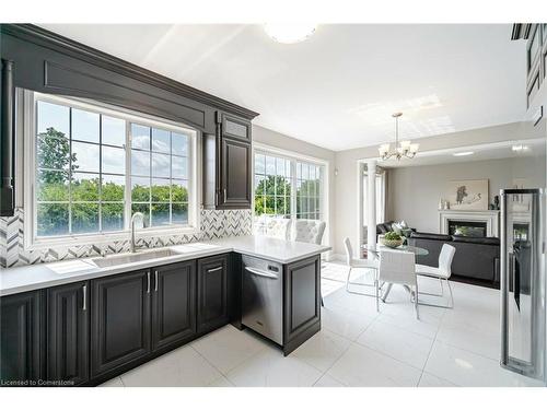 111 Bayridge Drive, Peel, ON - Indoor Photo Showing Kitchen With Double Sink With Upgraded Kitchen