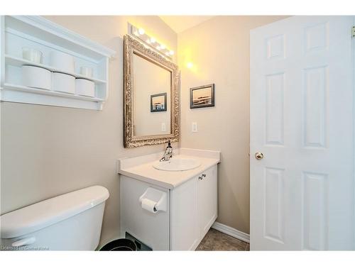 47 Glenashton Drive, Oakville, ON - Indoor Photo Showing Bathroom