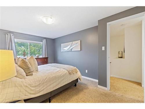 69 Dovercliffe Road, Guelph, ON - Indoor Photo Showing Bedroom