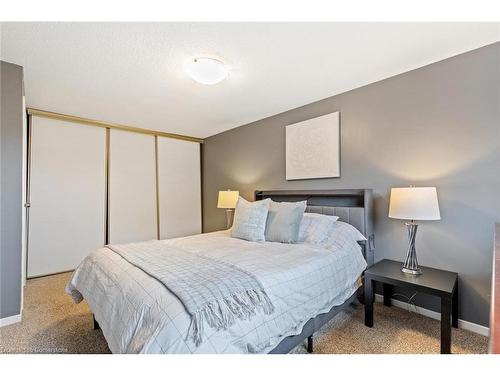 69 Dovercliffe Road, Guelph, ON - Indoor Photo Showing Bedroom