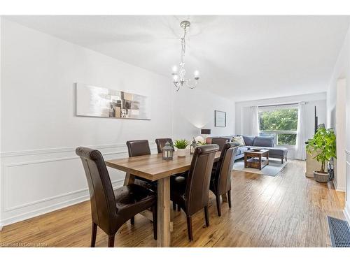 69 Dovercliffe Road, Guelph, ON - Indoor Photo Showing Dining Room