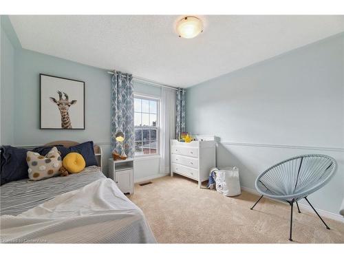 89 Sagewood Avenue, Oshawa, ON - Indoor Photo Showing Bedroom