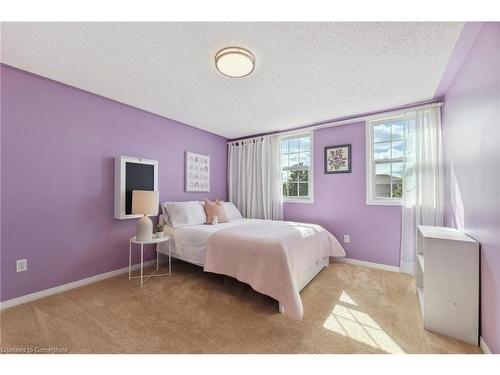 89 Sagewood Avenue, Oshawa, ON - Indoor Photo Showing Bedroom