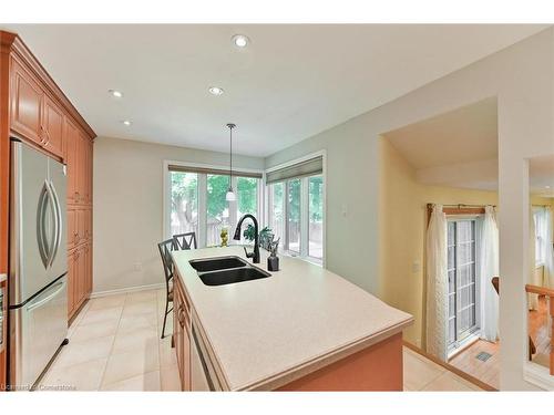 2368 Folkway Drive, Mississauga, ON - Indoor Photo Showing Kitchen With Double Sink