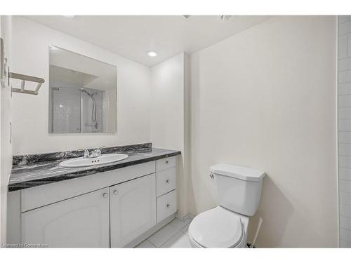 10-2120 Headon Road, Burlington, ON - Indoor Photo Showing Bathroom