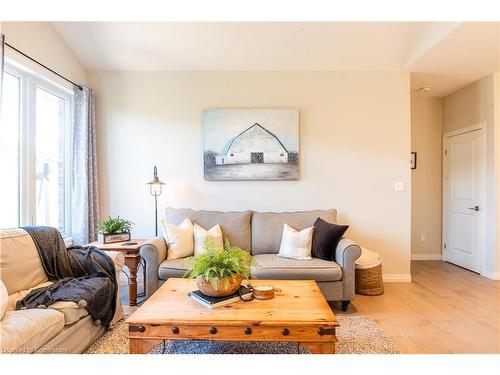 11 Cortland Terrace, St. Thomas, ON - Indoor Photo Showing Living Room