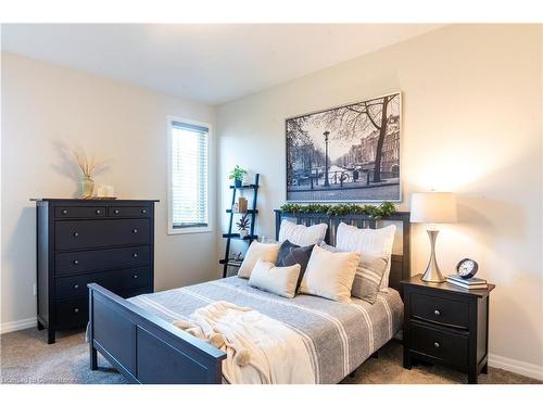 11 Cortland Terrace, St. Thomas, ON - Indoor Photo Showing Bedroom