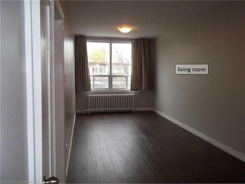 3-273 Lakeshore Road E, Mississauga, ON - Indoor Photo Showing Other Room