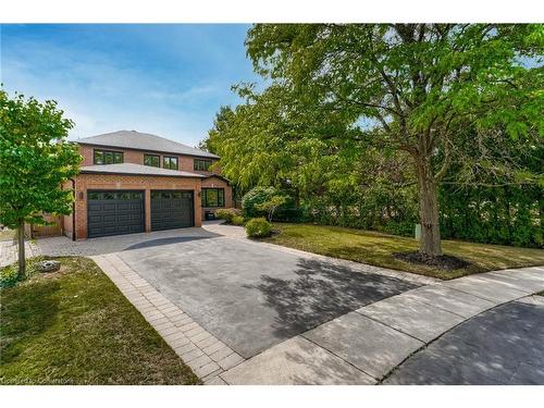 2080 Grenville Drive, Oakville, ON 