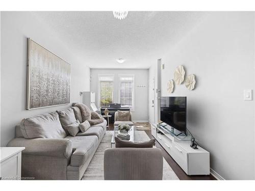 79-391 Beechgrove Drive, Scarborough, ON - Indoor Photo Showing Living Room