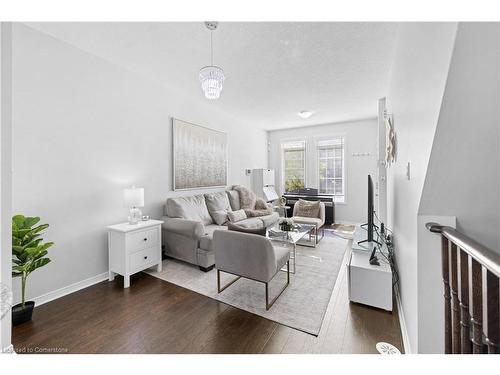 79-391 Beechgrove Drive, Scarborough, ON - Indoor Photo Showing Living Room