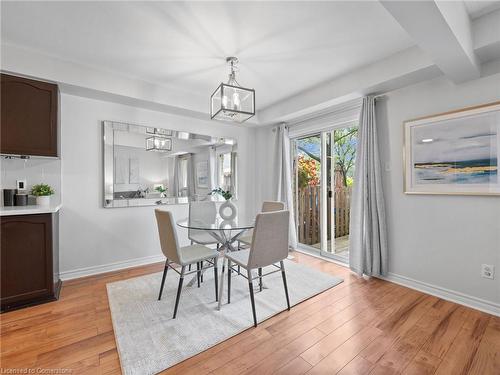 15-12 Whitedeer Road, Stoney Creek, ON - Indoor Photo Showing Dining Room