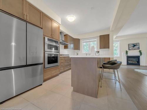 90 Broadacre Drive, Kitchener, ON - Indoor Photo Showing Kitchen