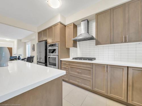 90 Broadacre Drive, Kitchener, ON - Indoor Photo Showing Kitchen