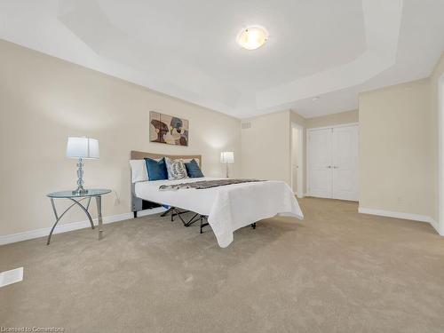 90 Broadacre Drive, Kitchener, ON - Indoor Photo Showing Bedroom