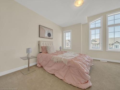 90 Broadacre Drive, Kitchener, ON - Indoor Photo Showing Bedroom