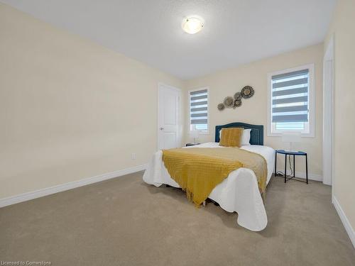 90 Broadacre Drive, Kitchener, ON - Indoor Photo Showing Bedroom