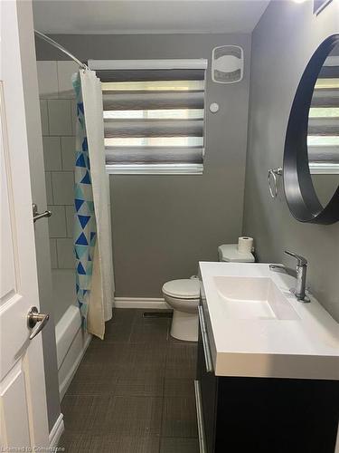 8755 Tremaine Road, Milton, ON - Indoor Photo Showing Bathroom