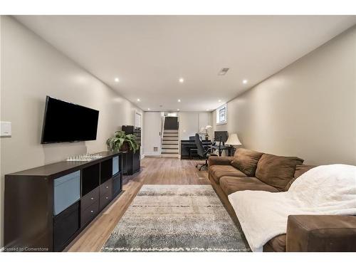 2025 Canning Court, Burlington, ON - Indoor Photo Showing Living Room